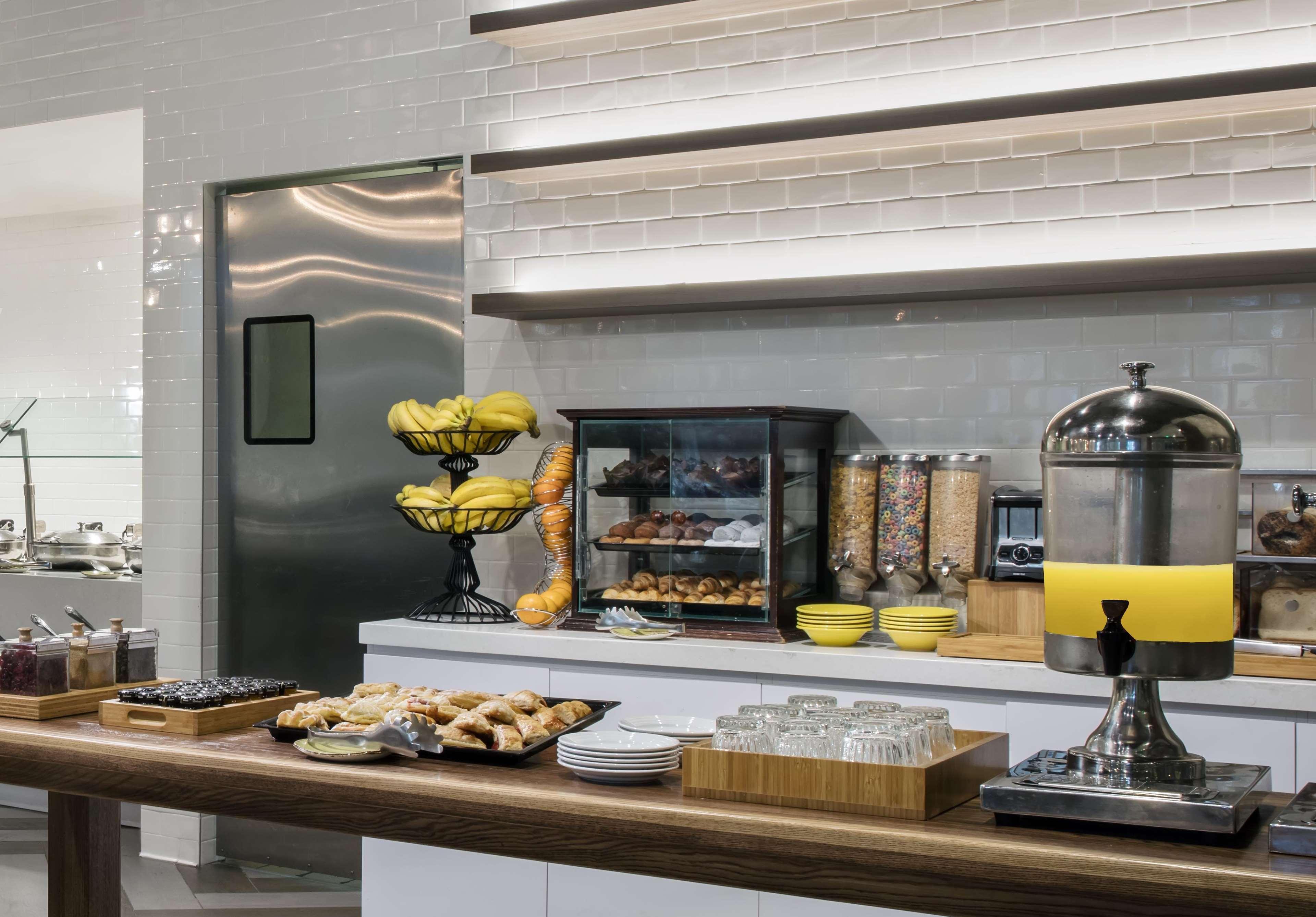 Doubletree By Hilton Hotel Miami Airport & Convention Center Miami Springs Екстер'єр фото
