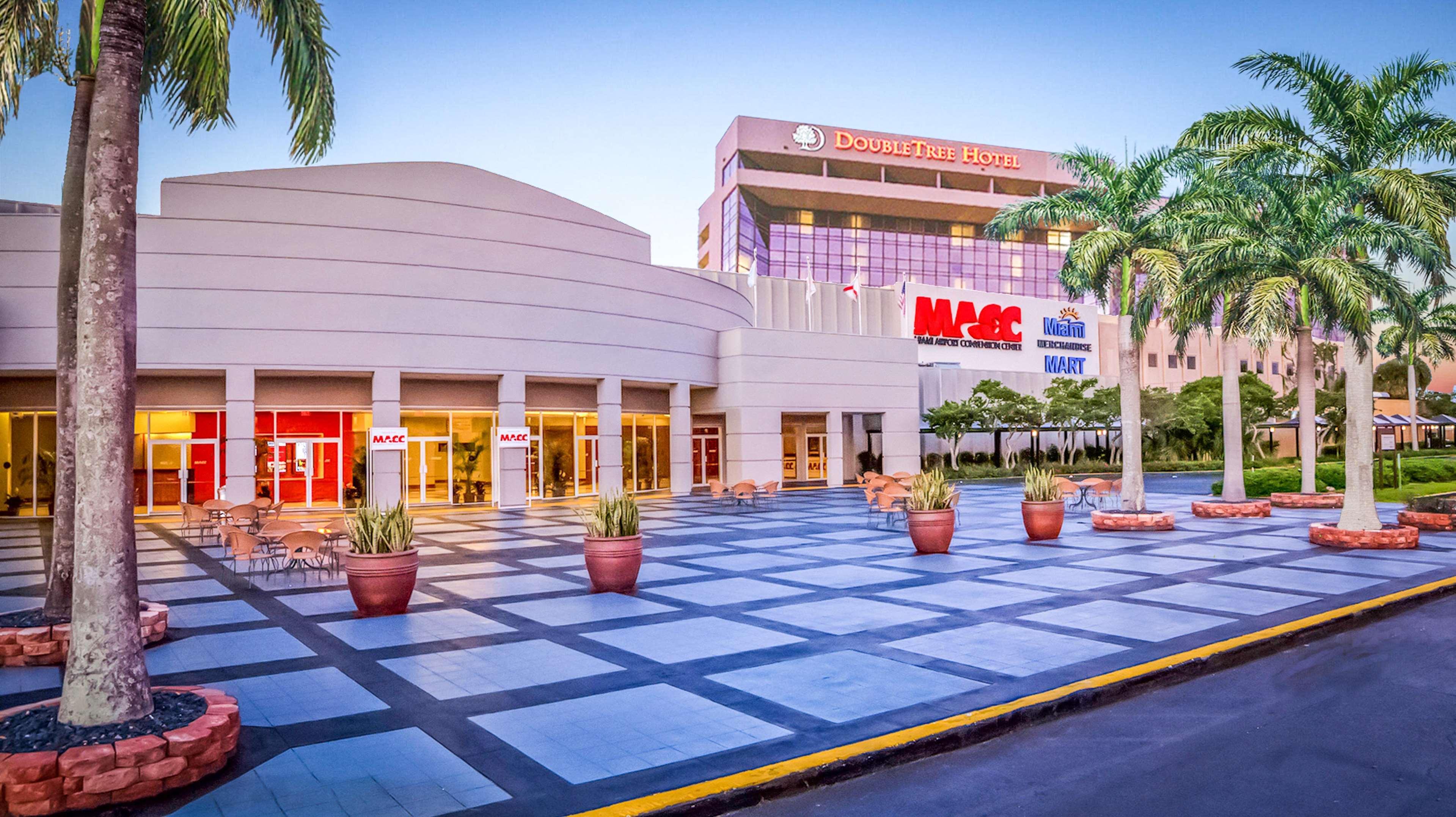 Doubletree By Hilton Hotel Miami Airport & Convention Center Miami Springs Екстер'єр фото