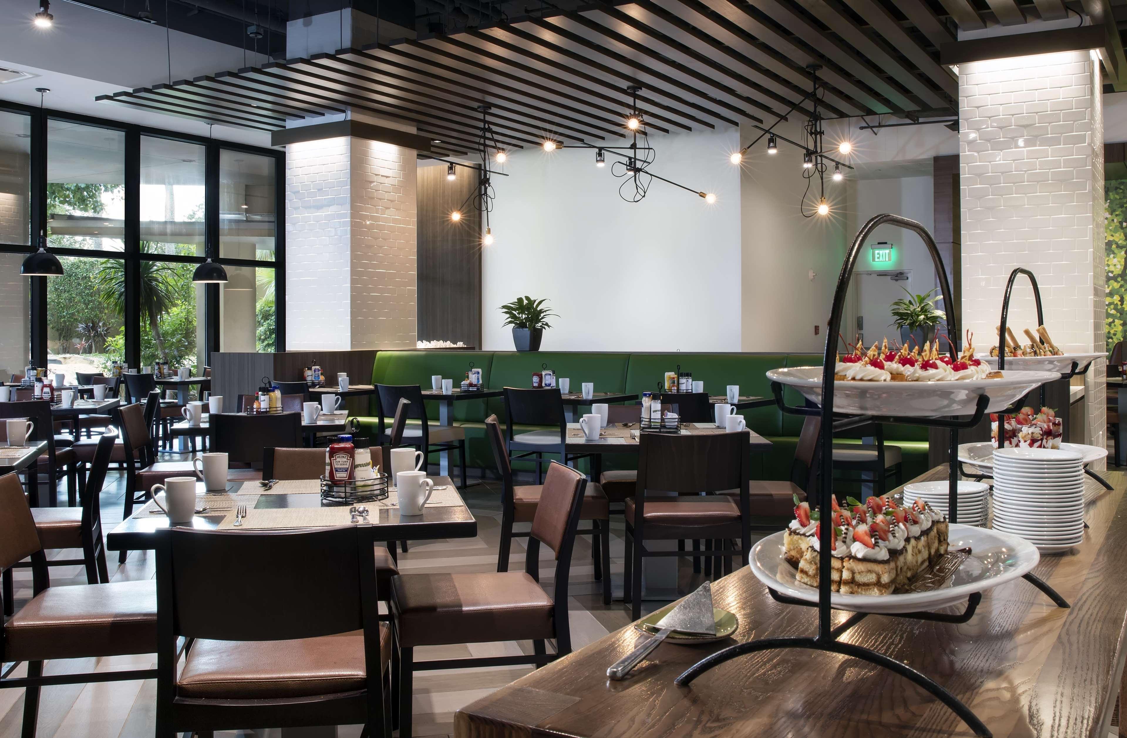 Doubletree By Hilton Hotel Miami Airport & Convention Center Miami Springs Екстер'єр фото